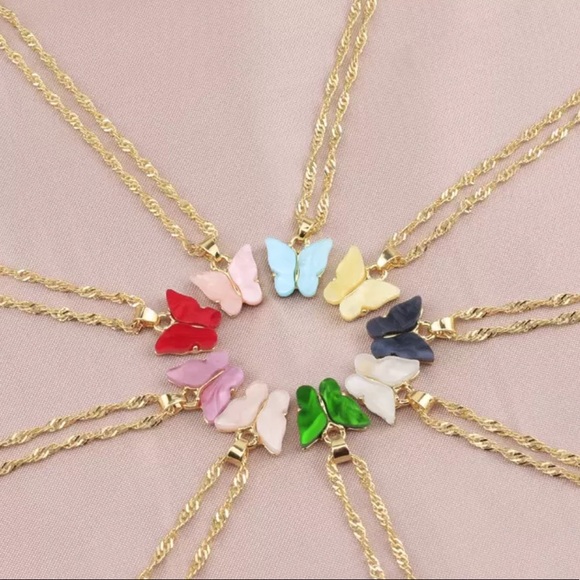 Butterfly necklace - Picture 3 of 8